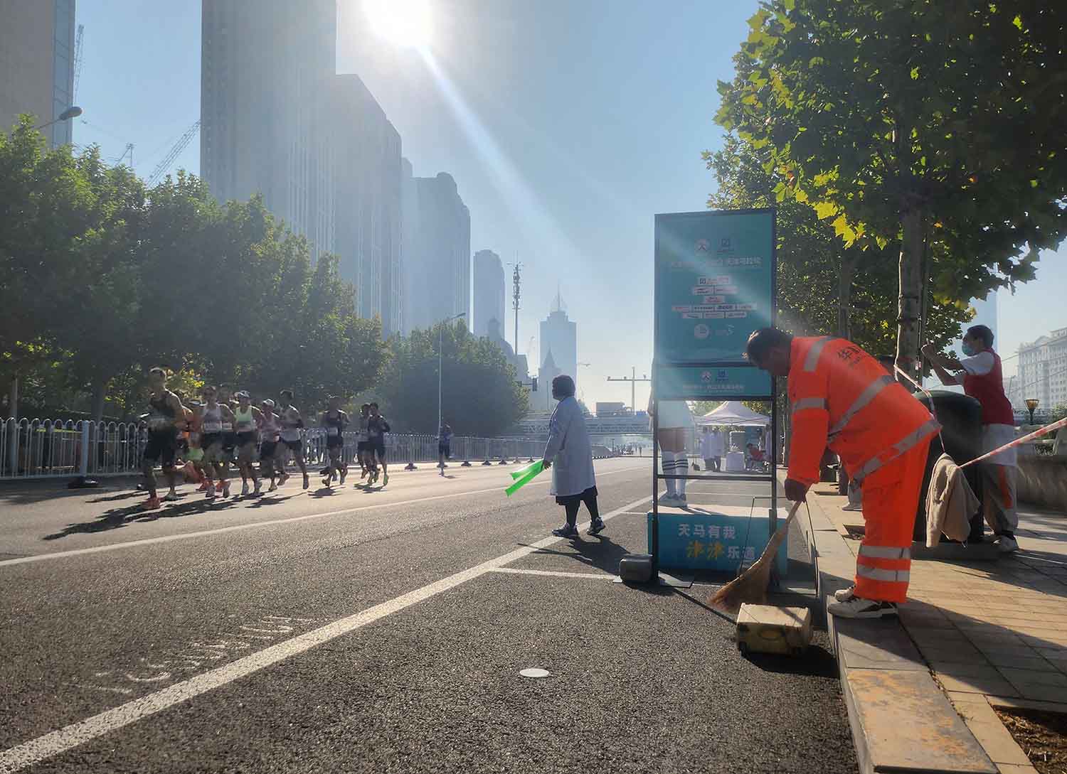 助力“天马” | 91免费下载安装环境天津项目全力护航马拉松环境卫生保障工作